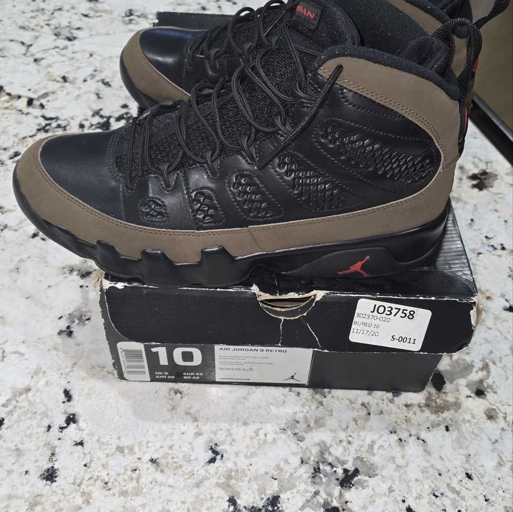 Jordan 9 - Picture 4 of 5